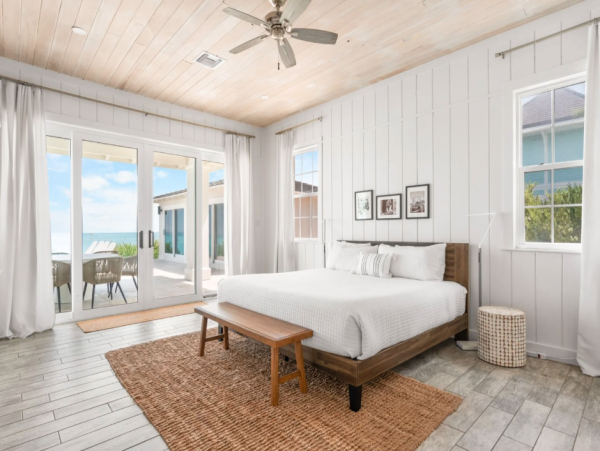 Luxurious 7-Bedroom Beachfront Retreat in Little Exuma, Bahamas